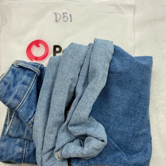 NWOT SHEIN embroidered jean shorts - Picture 12 of 12